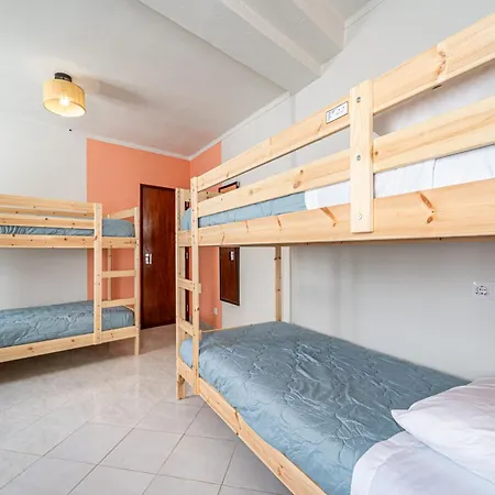 Sandy Bottoms Hostal