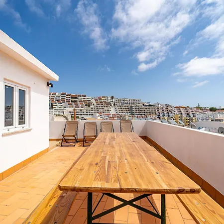 Hostal Sandy Bottoms *